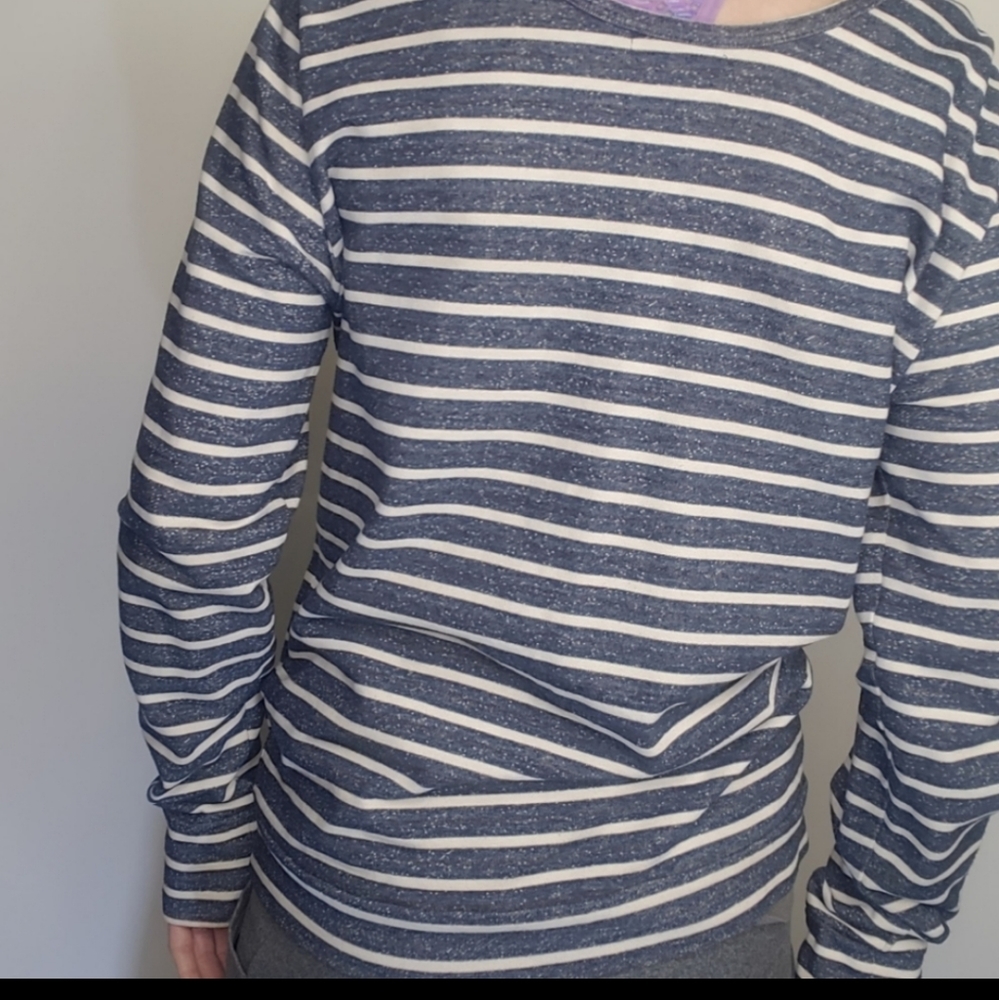Obey Top Womens Long Sleeve Shirt Striped Blue Anchor Medium Spray Paint NEW - Picture 6 of 10